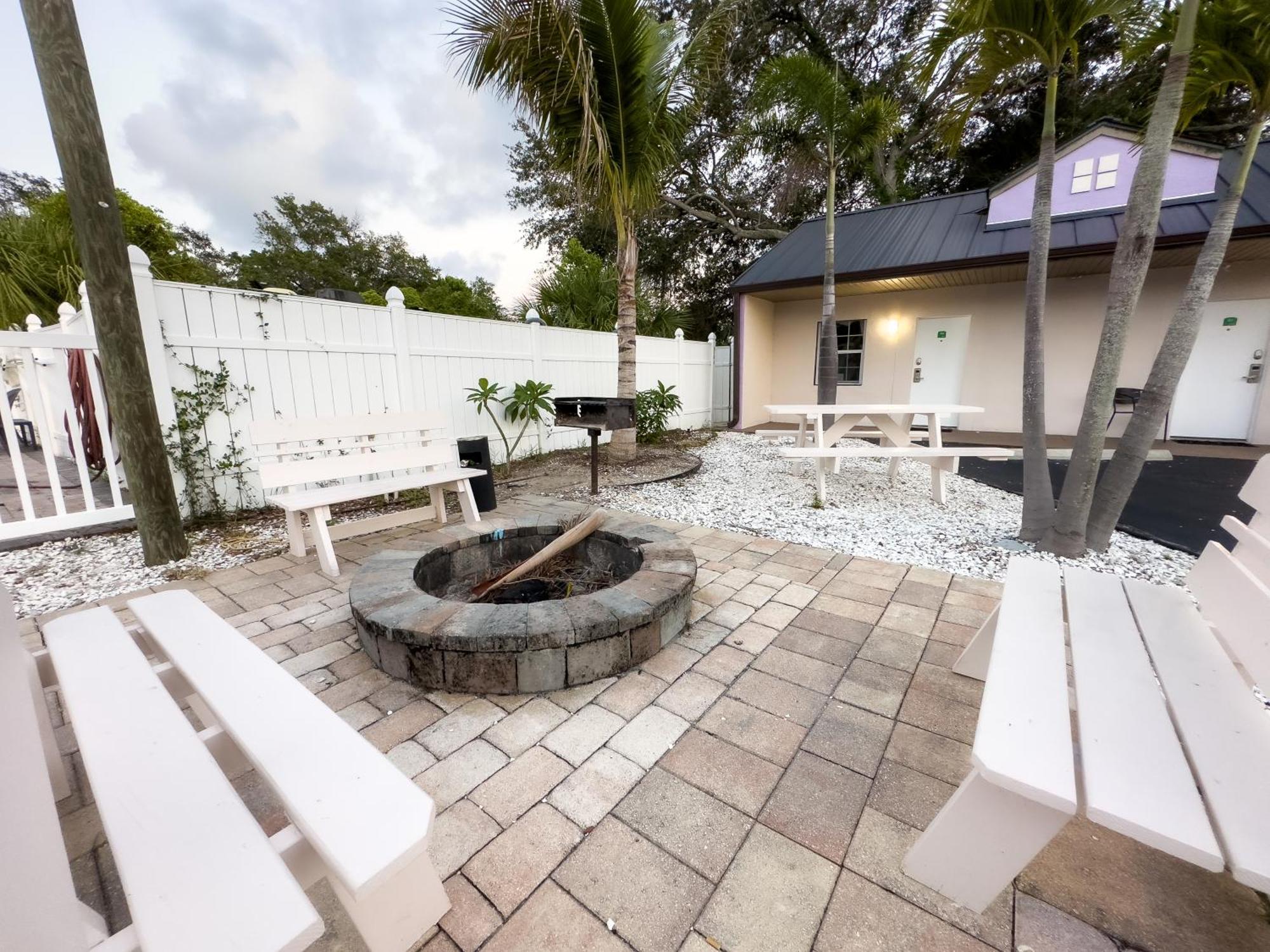 2Q Beds Studio Apt With Shared Pool 01 Clearwater Exteriér fotografie